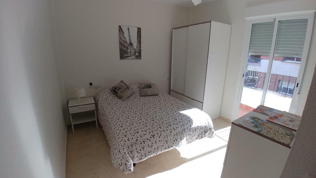 Alojamiento Plaza Chirinos Apartamento Córdova Exterior foto